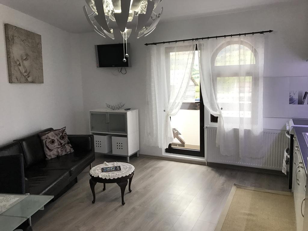 The Castle Apartment グラ・フモアルルイ 部屋 写真